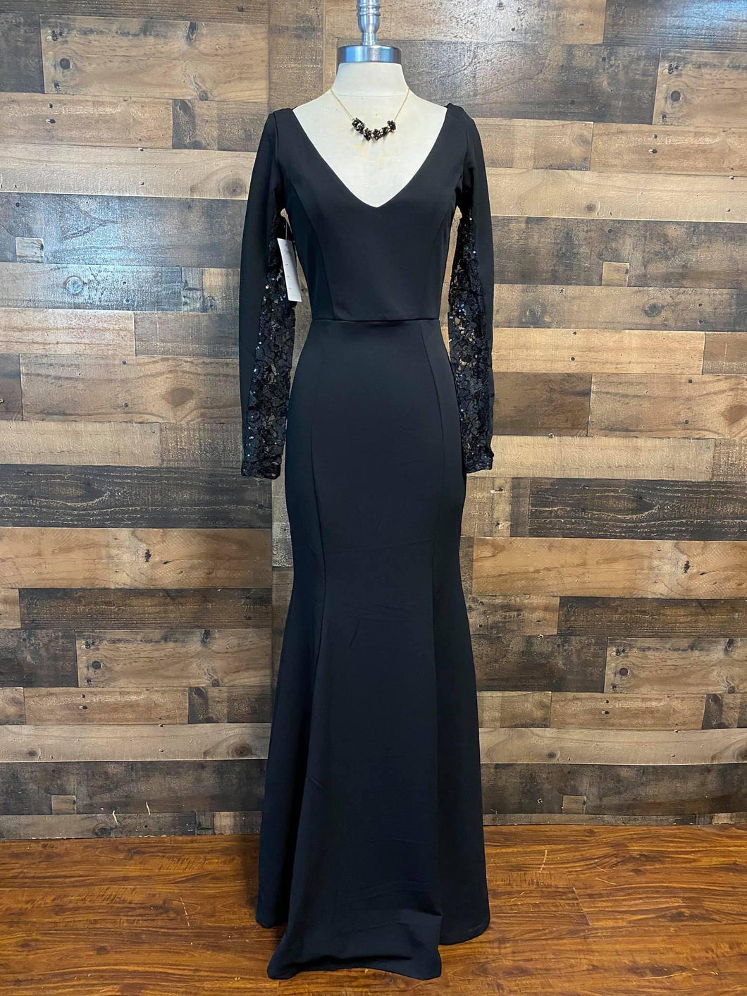 BLACK LONG SLEEVES DRESS